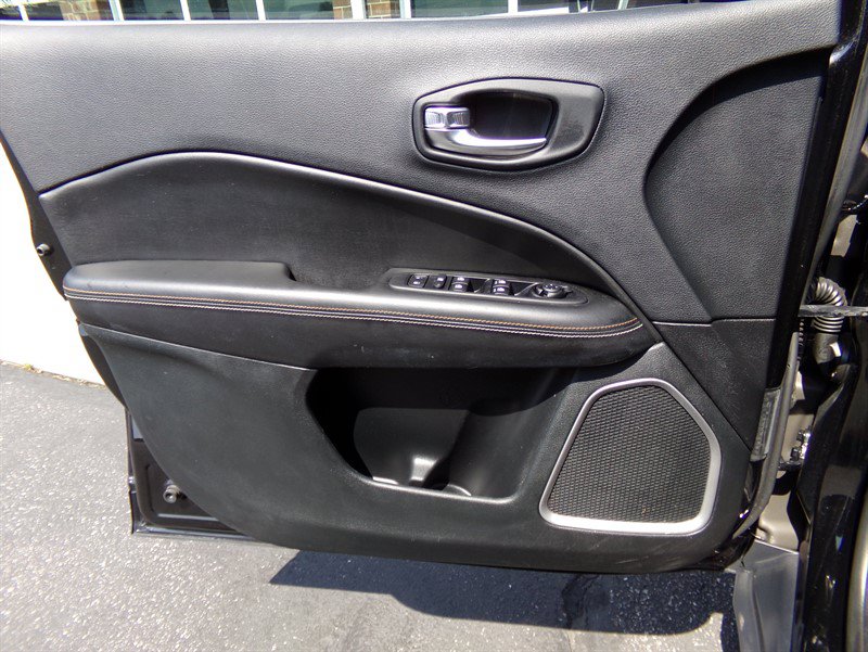 Used 2020 Jeep Compass Sport AWD/4WD image 39