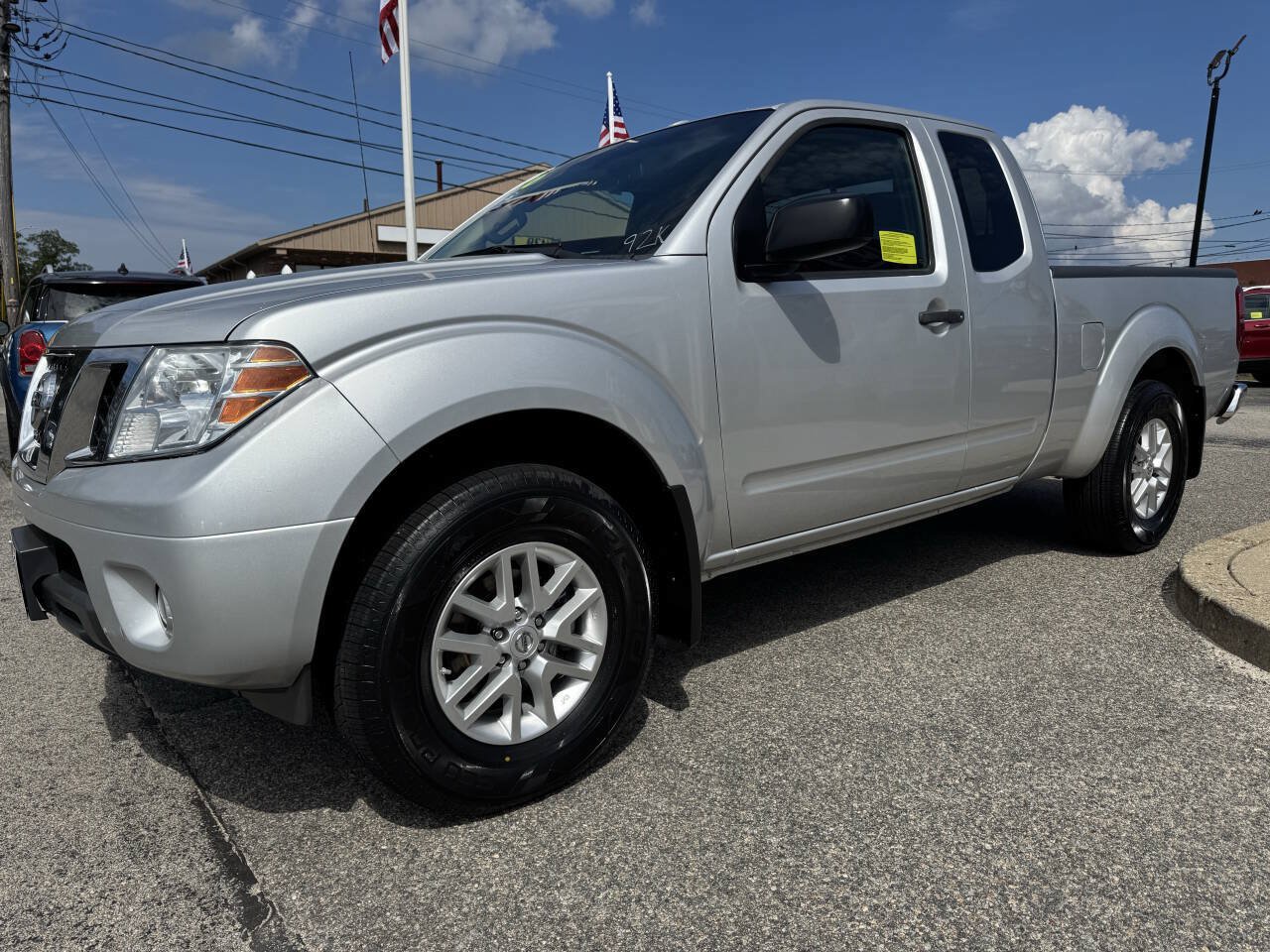 Used 2015 Nissan Frontier SV AWD/4WD image 3
