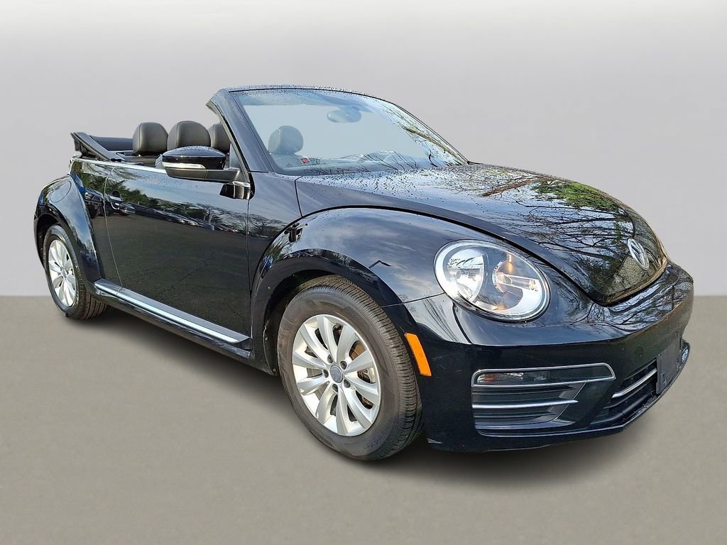 Used 2019 Volkswagen Beetle 2.0T S image 3
