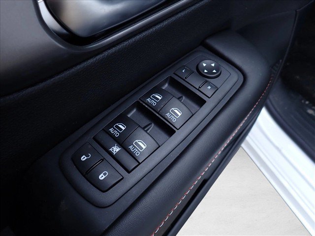 New 2027 Chrysler Pacifica Select AWD/4WD image 16