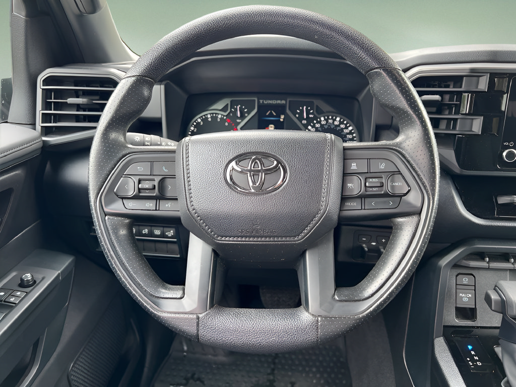 Used 2025 Toyota Tundra SR5 w/ SR5 Convenience Package AWD/4WD image 18