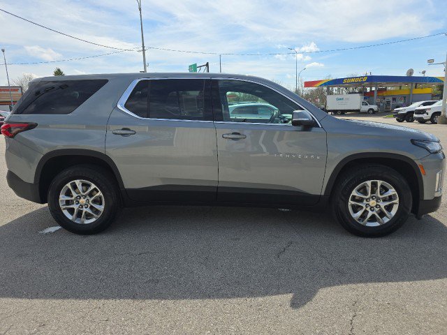 Used 2023 Chevrolet Traverse LS w/ Safety Package image 6
