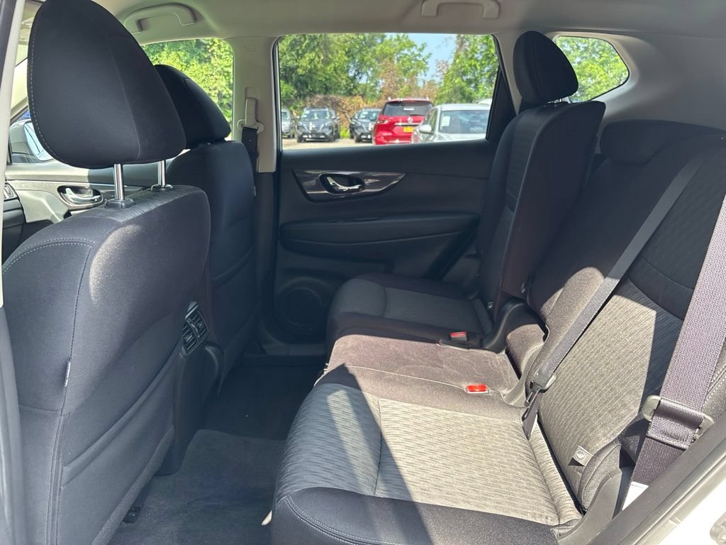 Used 2020 Nissan Rogue SV AWD/4WD image 27