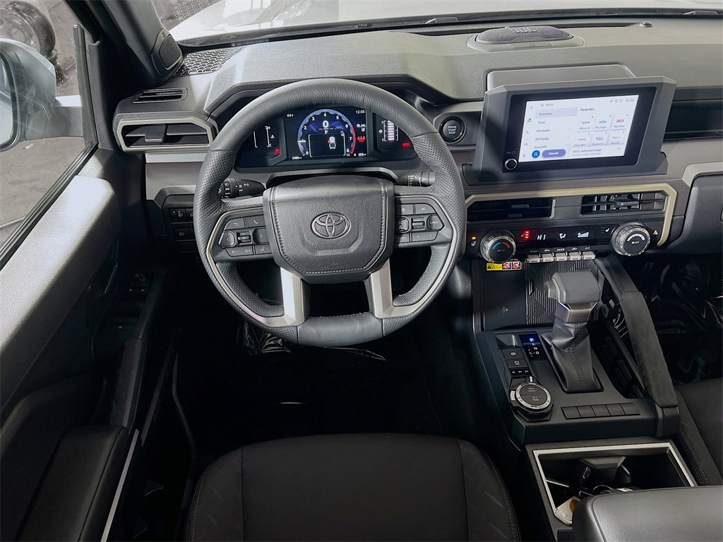 Certified 2025 Toyota Tacoma SR5 image 19