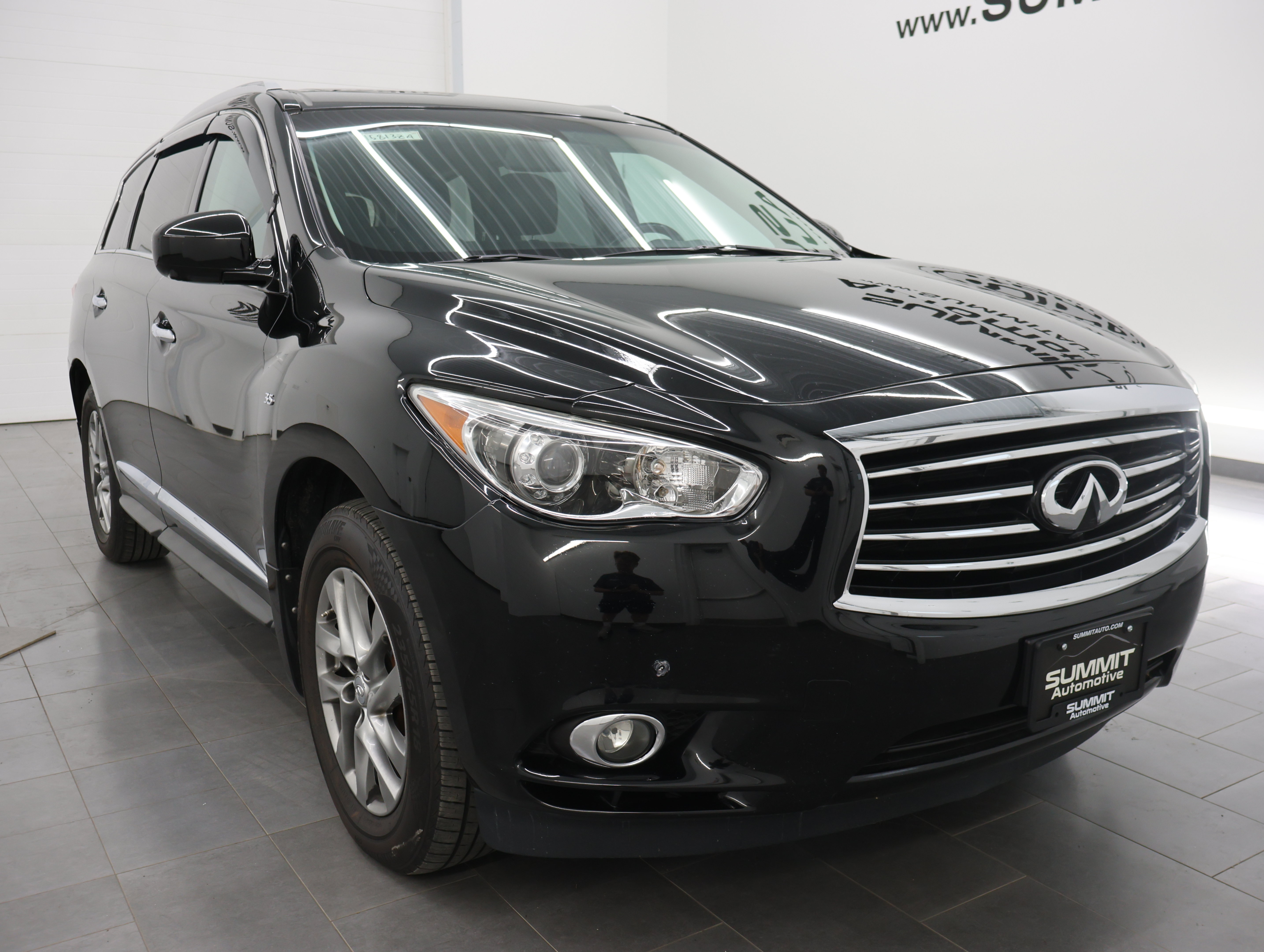 Used 2014 INFINITI QX60 Luxe w/ Premium Plus Package AWD/4WD image 2