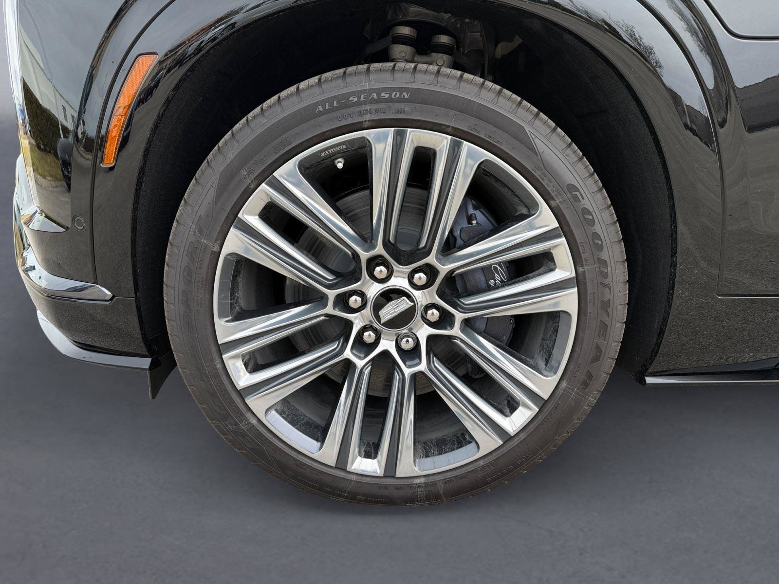 New 2026 Cadillac Vistiq Platinum image 8