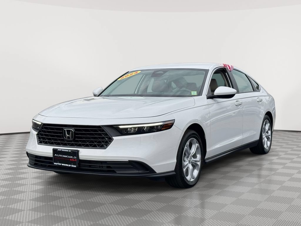 Used 2024 Honda Accord LX image 3