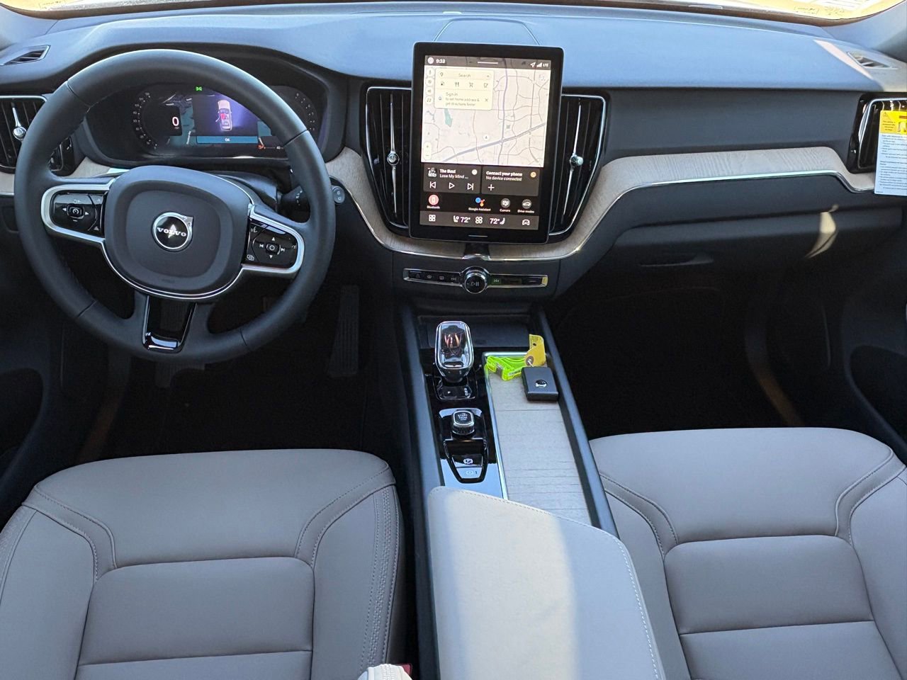 New 2026 Volvo XC60 B5 Core w/ Protection Package Premier image 11