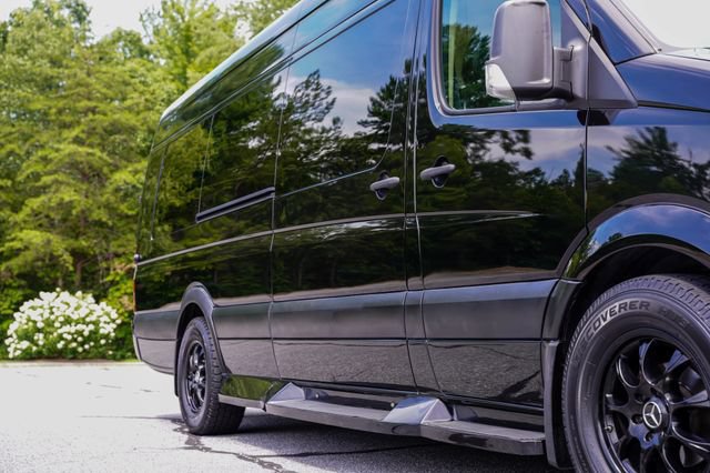 Used 2016 Mercedes-Benz Sprinter 2500 image 38
