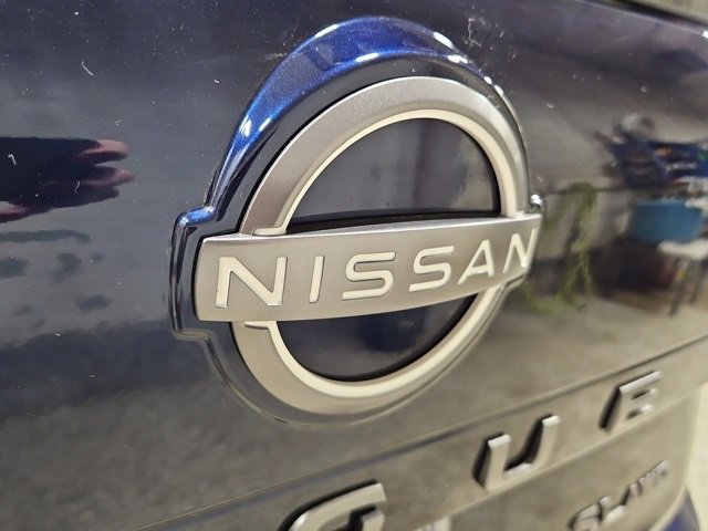 Used 2024 Nissan Rogue SL w/ SL Premium Package image 30