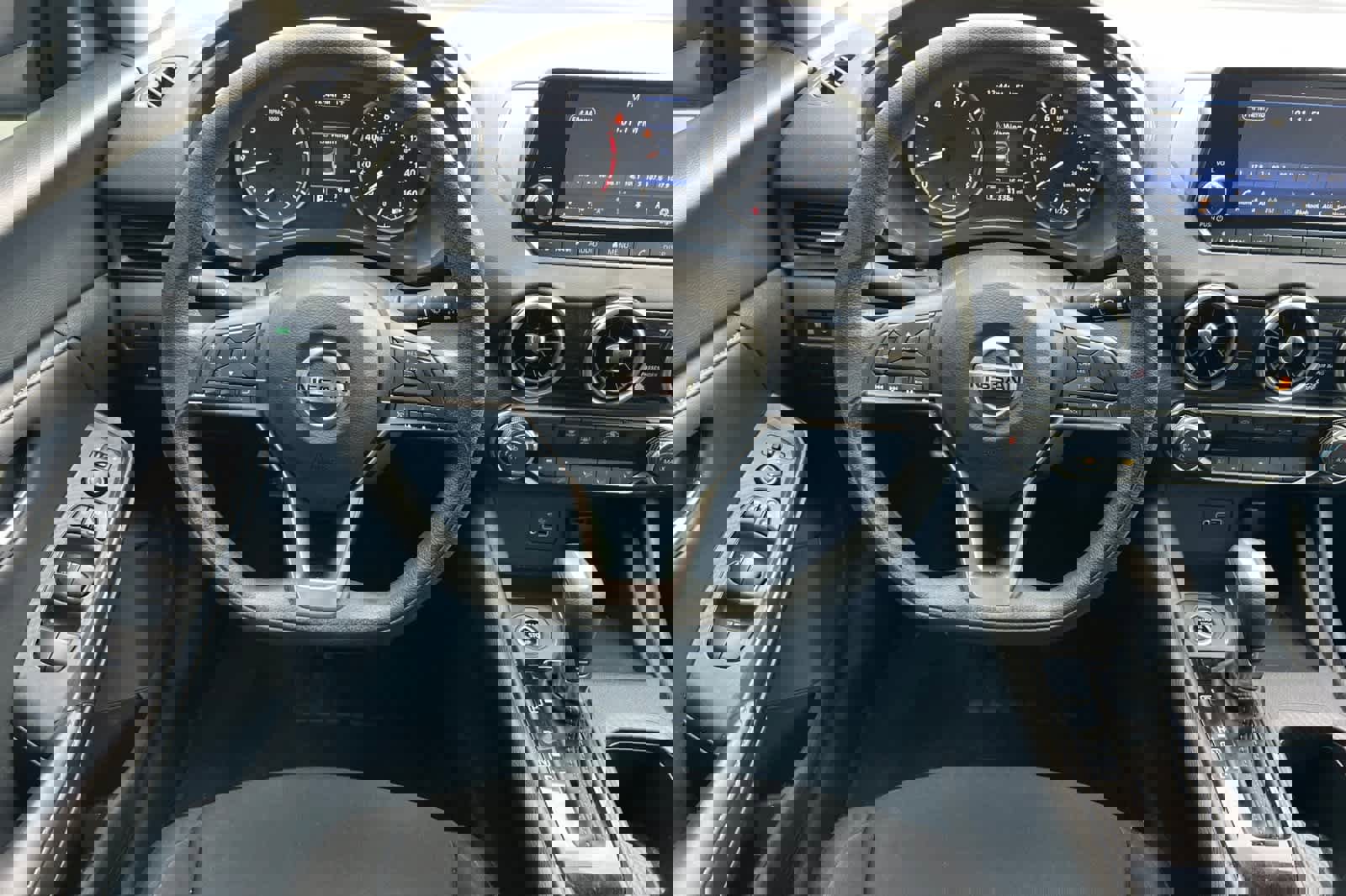 Used 2023 Nissan Sentra S image 14