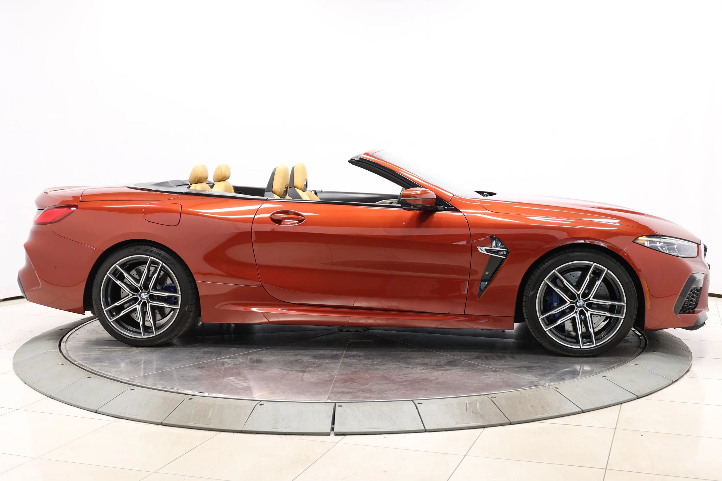 Used 2020 BMW M8 Convertible w/ M Driver's Package AWD/4WD image 68