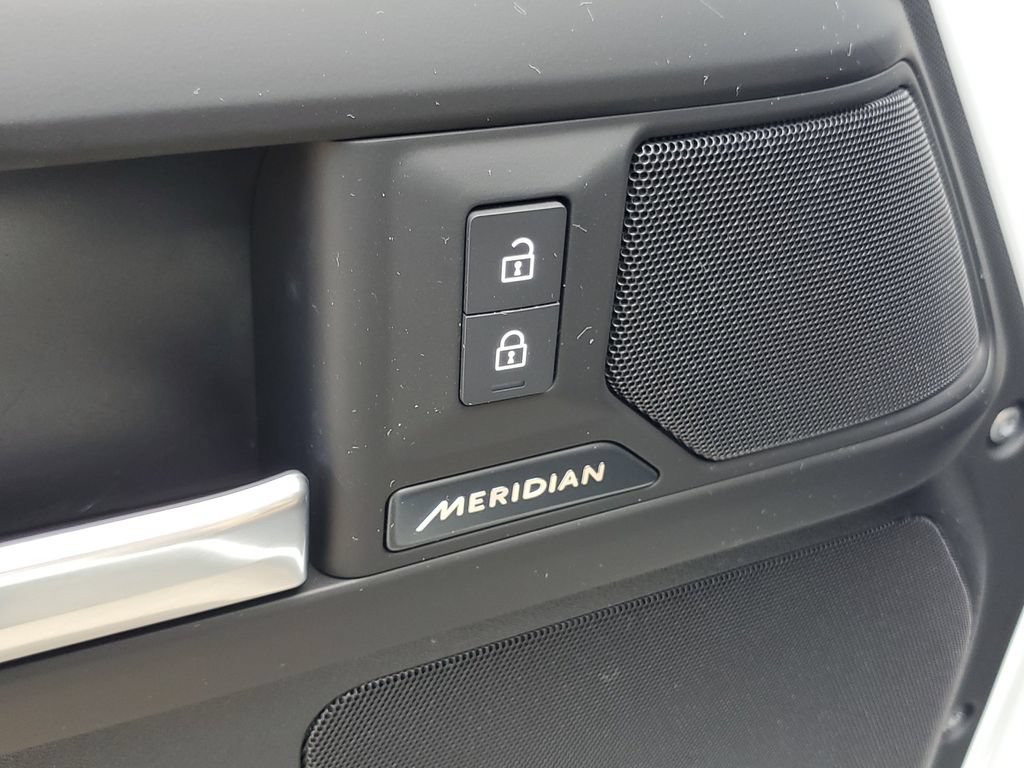 Used 2026 Land Rover Defender 130 S AWD/4WD image 10