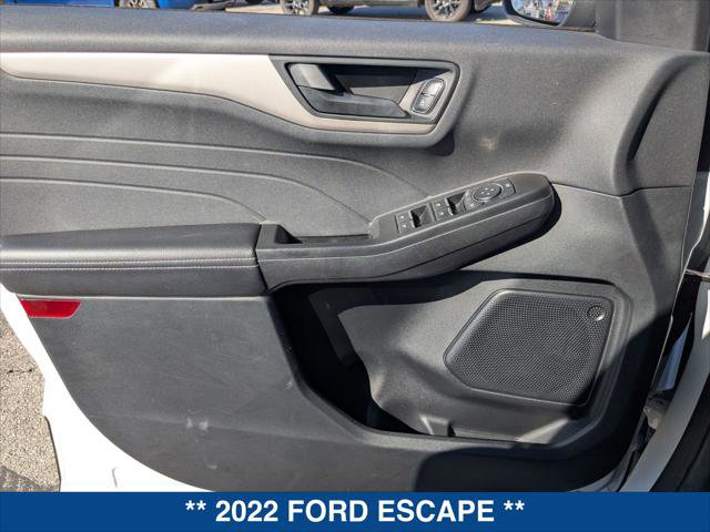 Certified 2022 Ford Escape SE image 10