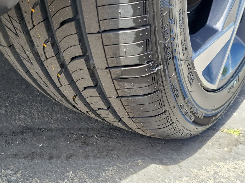 Used 2025 Hyundai Elantra Sport image 26