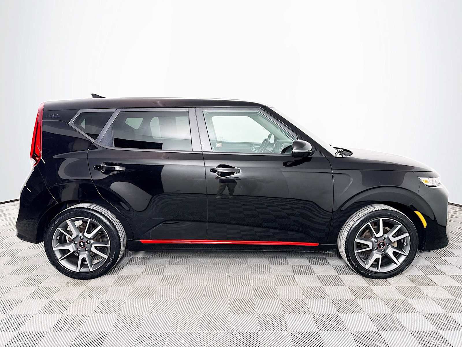 Used 2020 Kia Soul GT-Line image 4