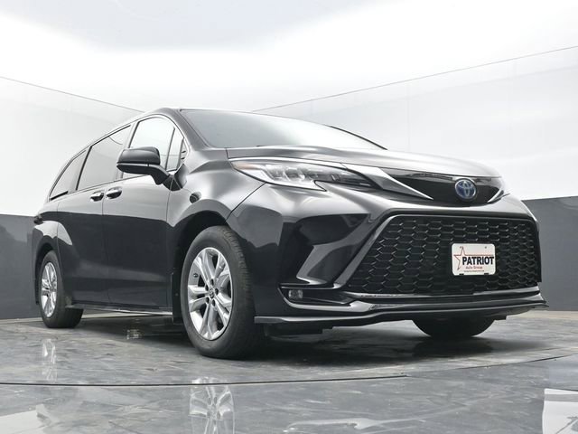 Used 2022 Toyota Sienna XSE