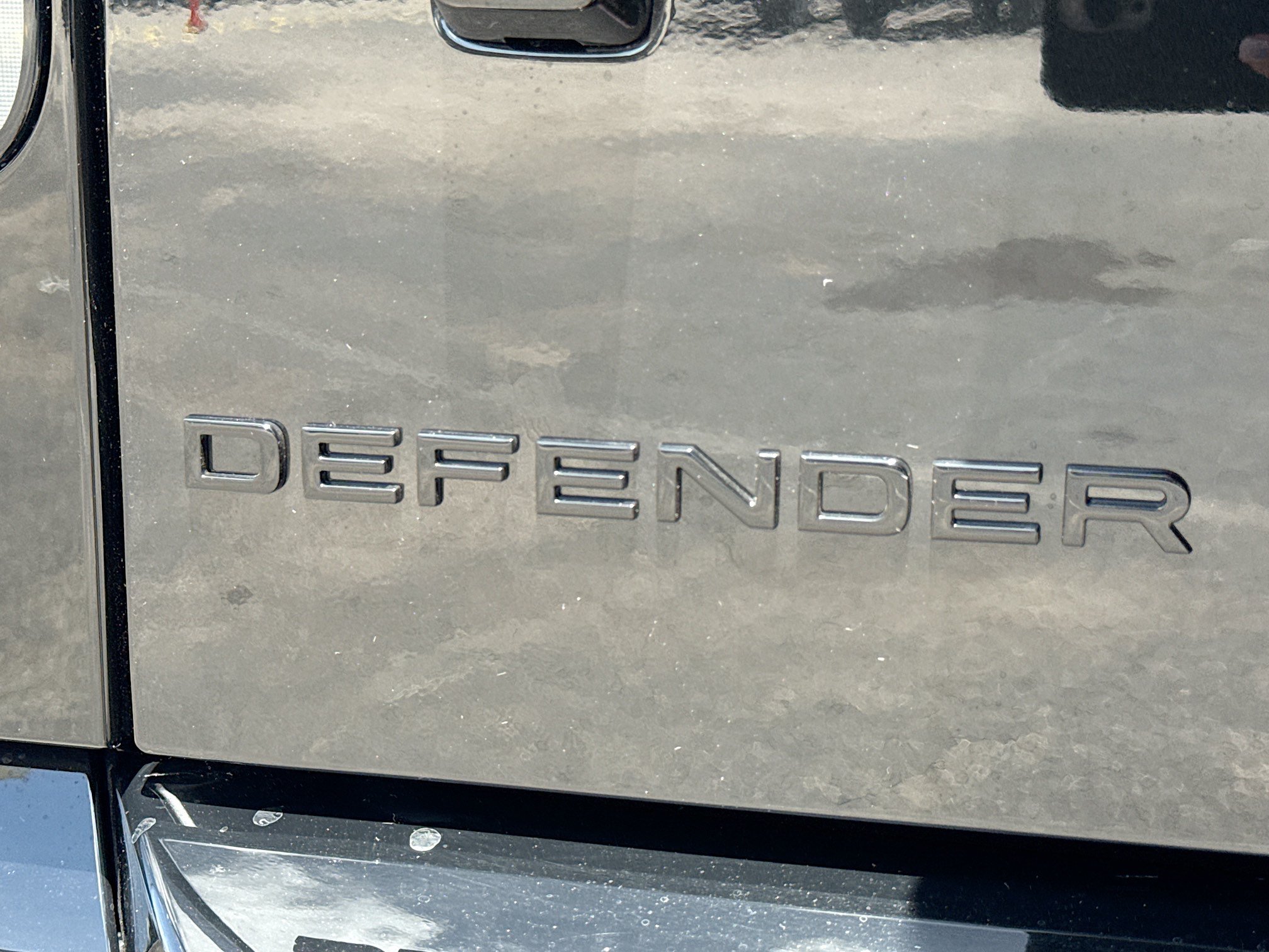 New 2026 Land Rover Defender 110 X AWD/4WD image 12