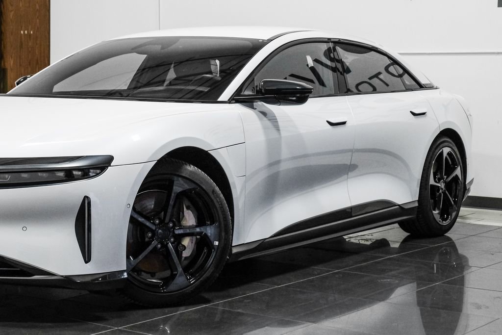 Used 2024 Lucid Air Touring image 9