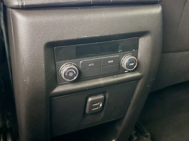 Used 2023 Chevrolet Traverse LT w/ LPO, Floor Liner Package image 25