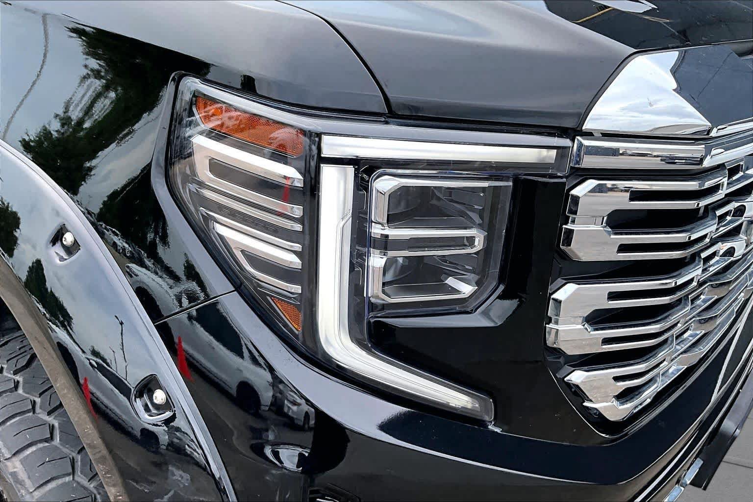 Used 2023 GMC Sierra 1500 Denali AWD/4WD image 26