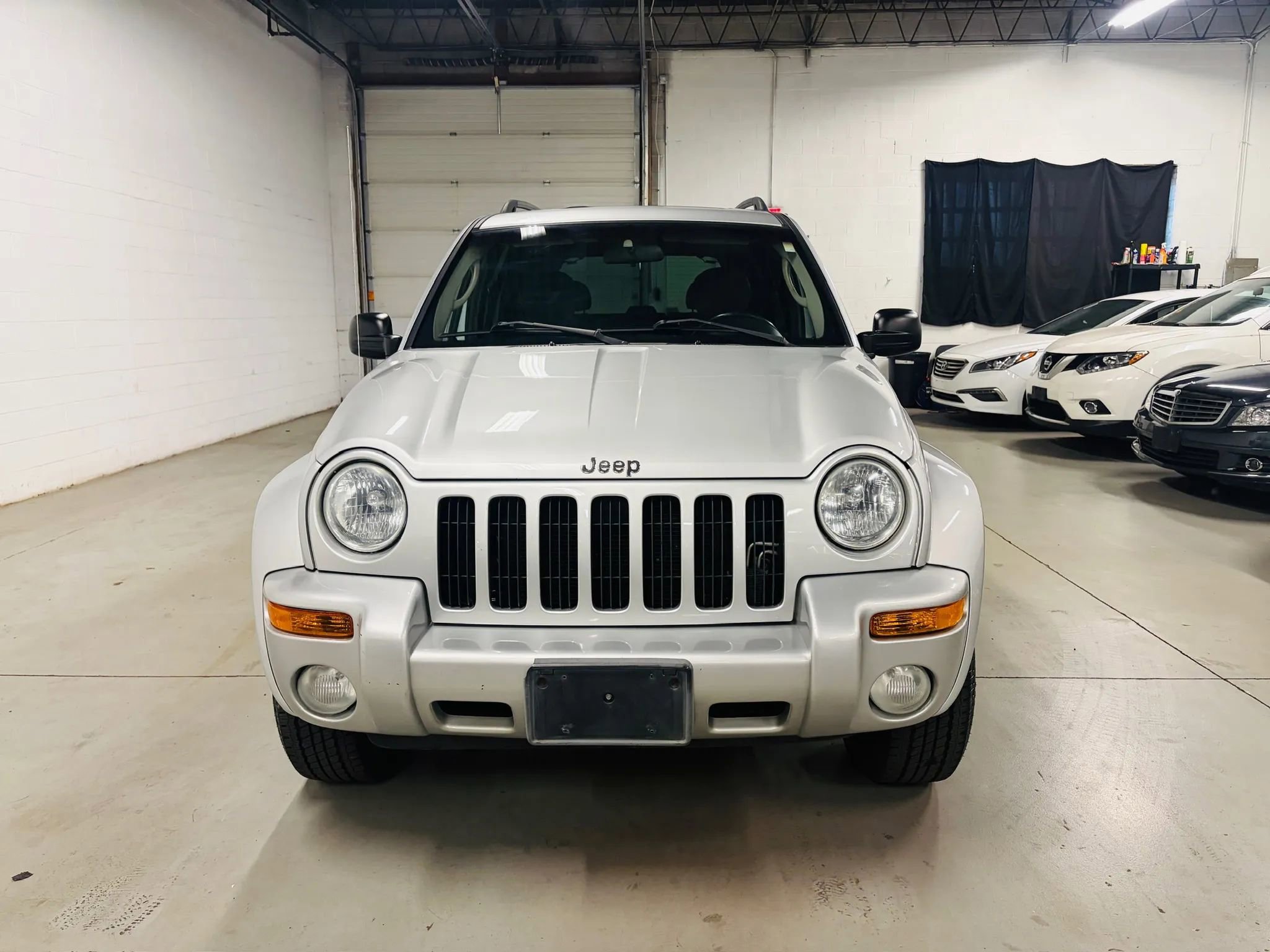 Used 2002 Jeep Liberty Limited AWD/4WD image 3
