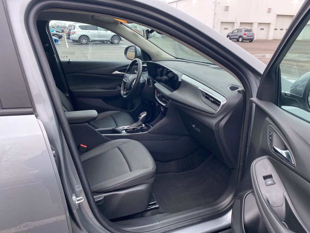 Used 2024 Buick Encore GX Sport Touring image 12