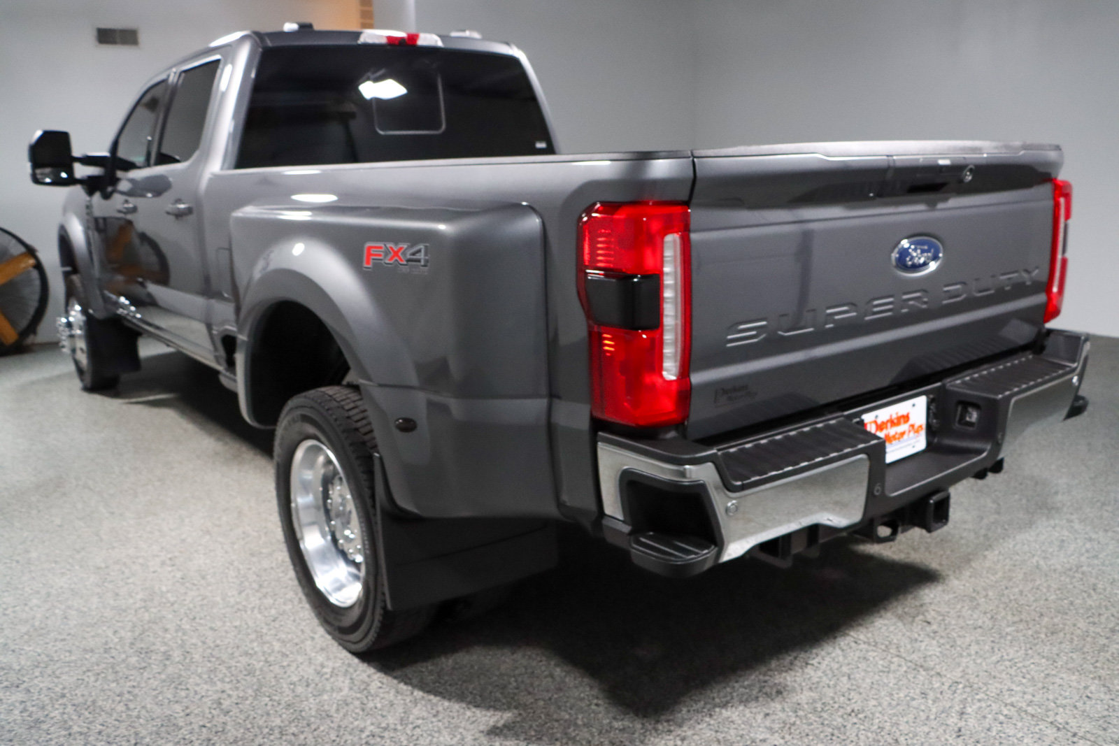 Used 2024 Ford F450 Lariat w/ Lariat Ultimate Package AWD/4WD image 9
