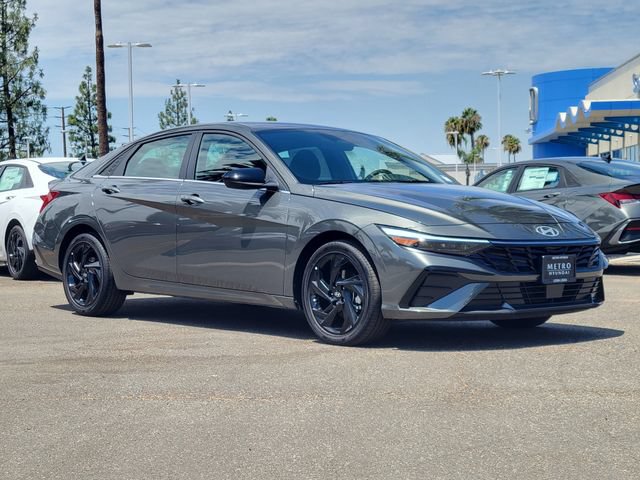New 2026 Hyundai Elantra SEL Sport Premium FWD image 34
