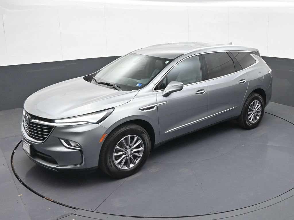 Used 2023 Buick Enclave Essence AWD/4WD image 23