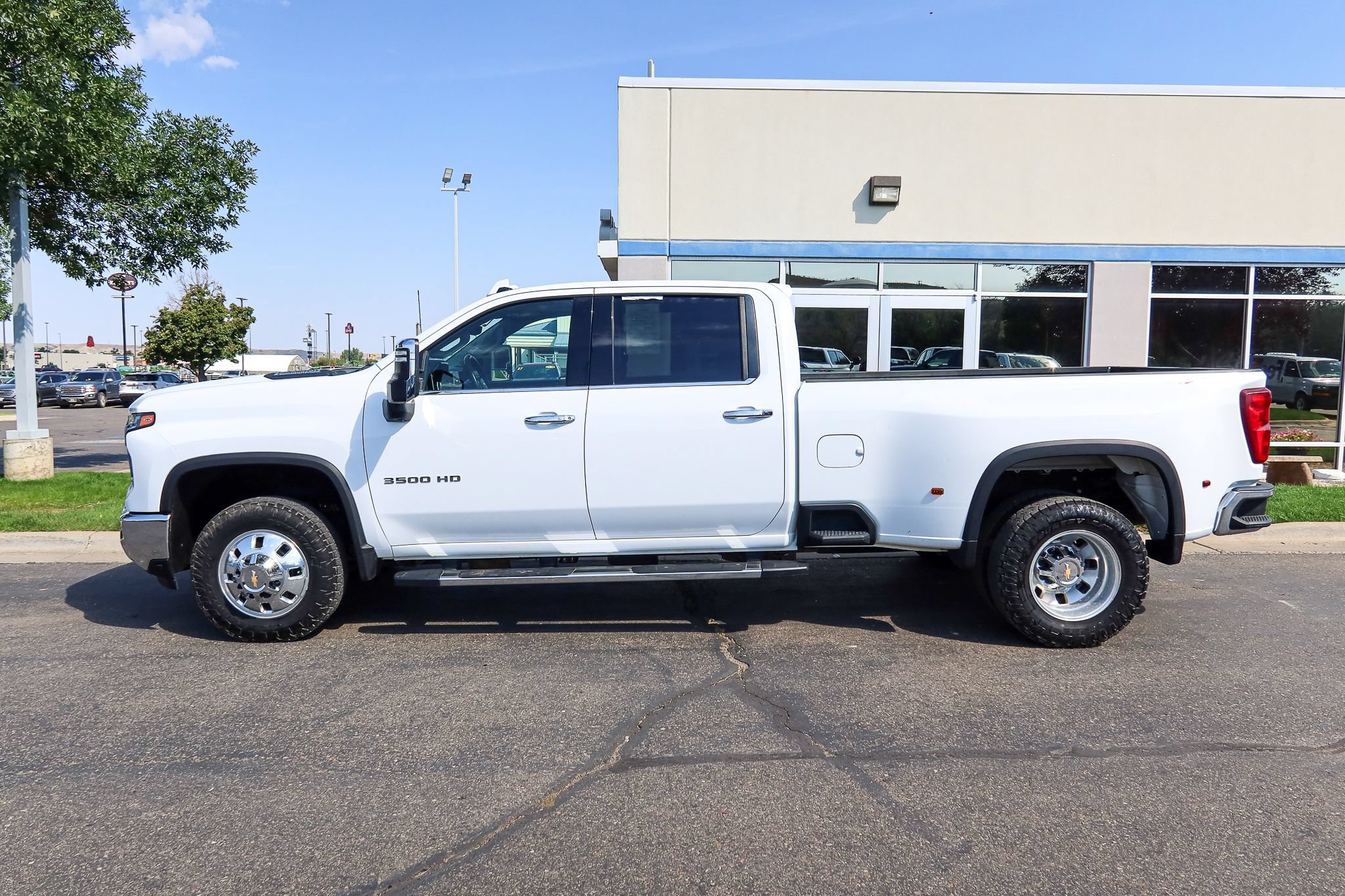 Used 2024 Chevrolet Silverado 3500 LTZ w/ LTZ Convenience Package AWD/4WD 360° Tour