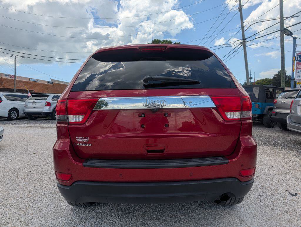 Used 2011 Jeep Grand Cherokee Laredo image 6