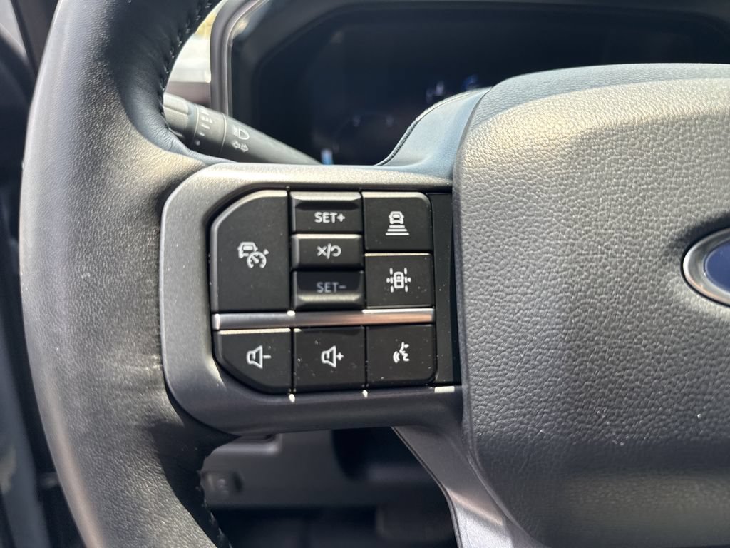 Used 2024 Ford F350 Lariat w/ Lariat Ultimate Package AWD/4WD image 25