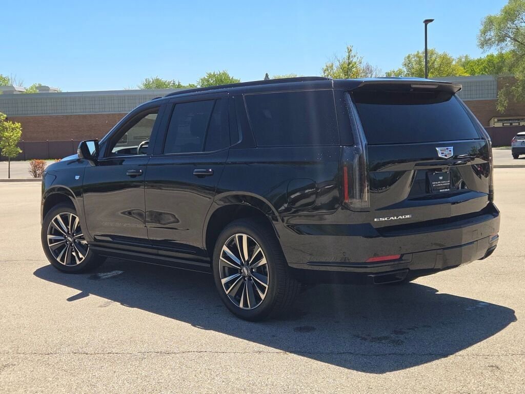 Used 2026 Cadillac Escalade Sport w/ Touring Package AWD/4WD image 15