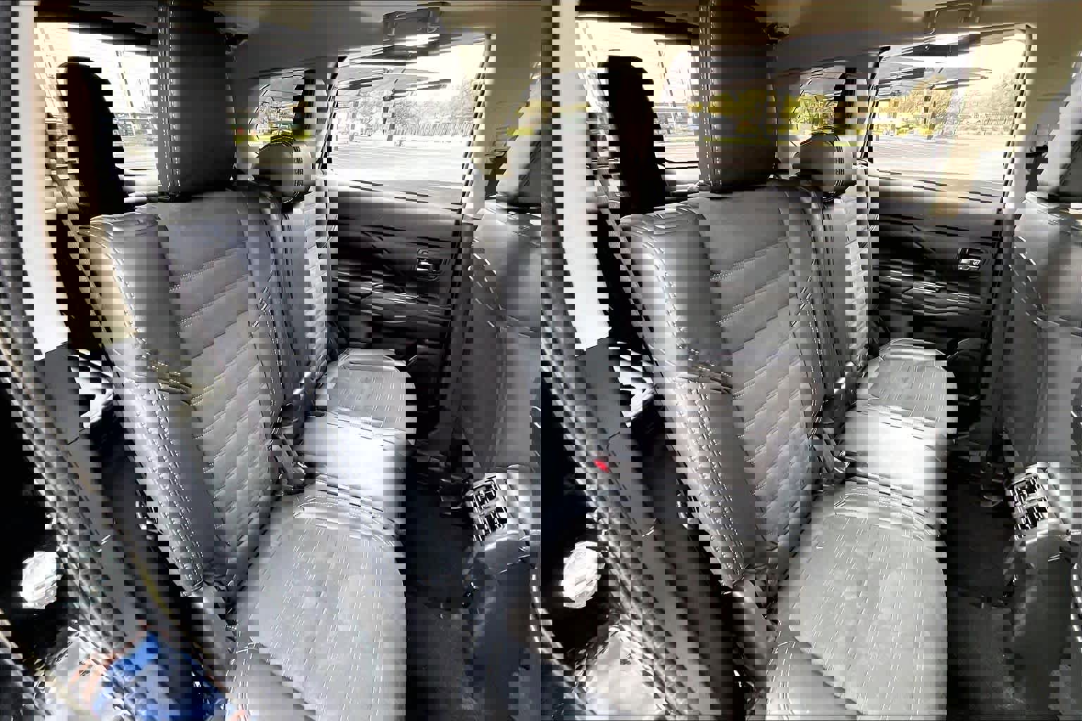 Used 2020 Mitsubishi Outlander SE image 20