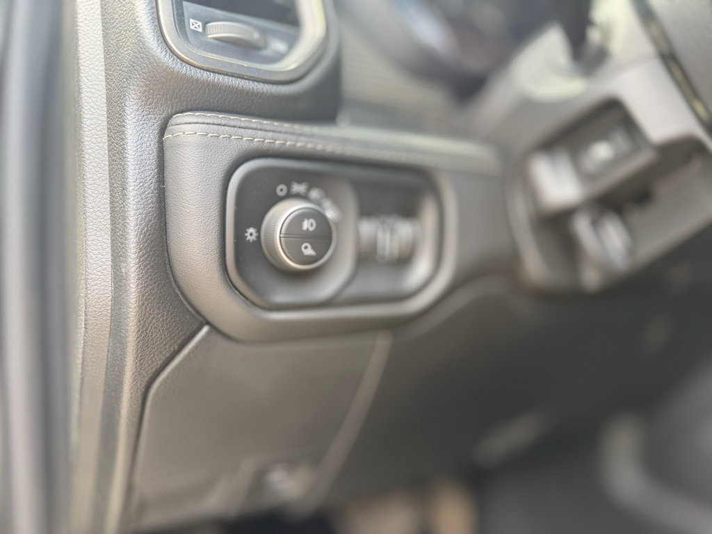 Used 2021 RAM 2500 Limited w/ Night Edition AWD/4WD image 40
