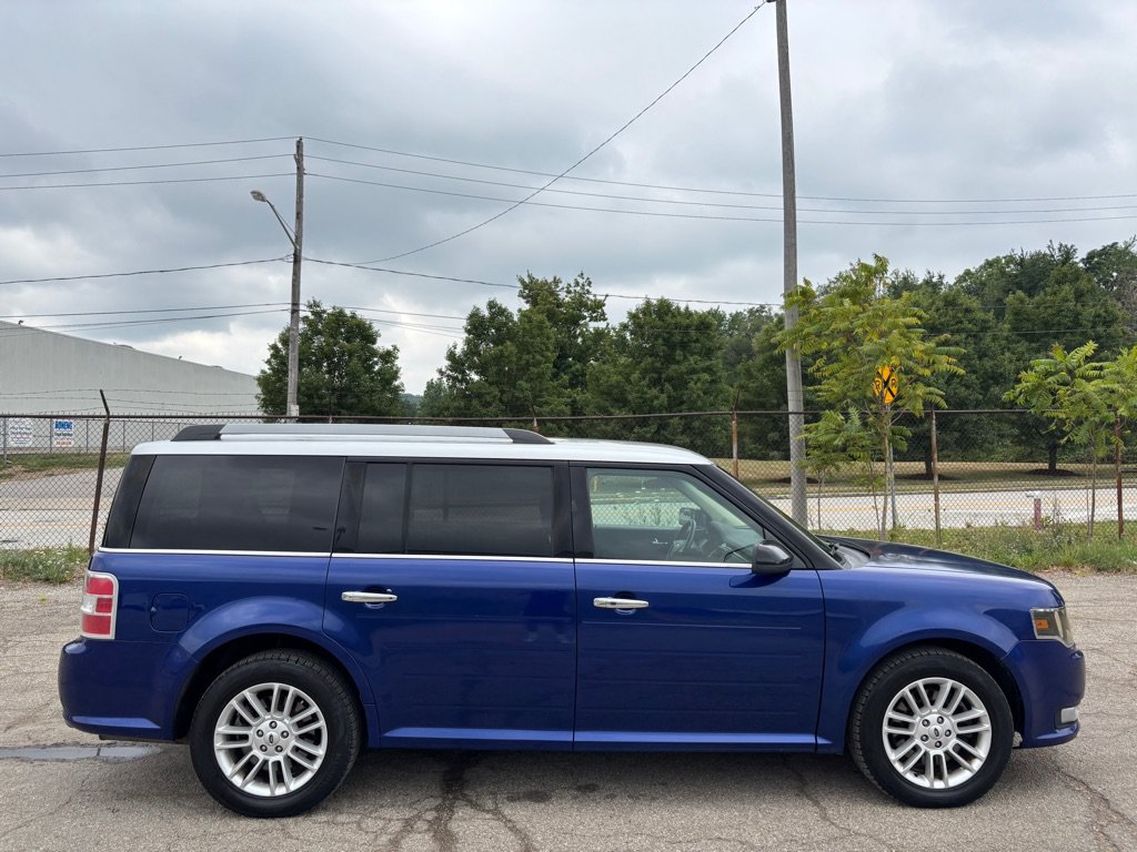 Used 2015 Ford Flex SEL w/ Equipment Group 202A AWD/4WD image 2