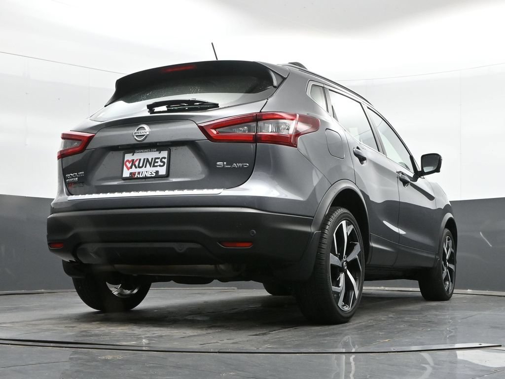 Used 2022 Nissan Rogue Sport SL AWD/4WD image 38