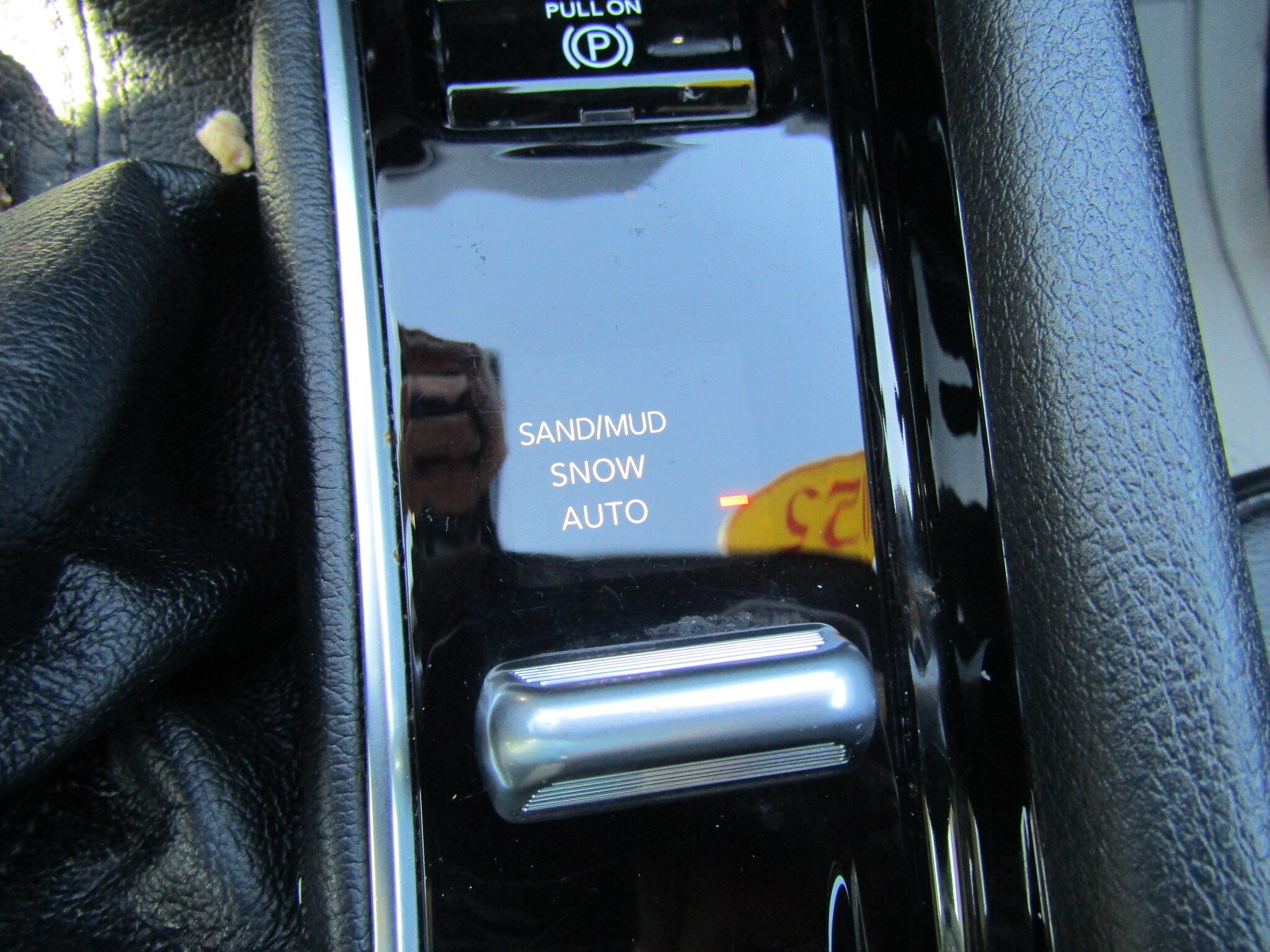 Used 2025 Jeep Compass Limited AWD/4WD image 33