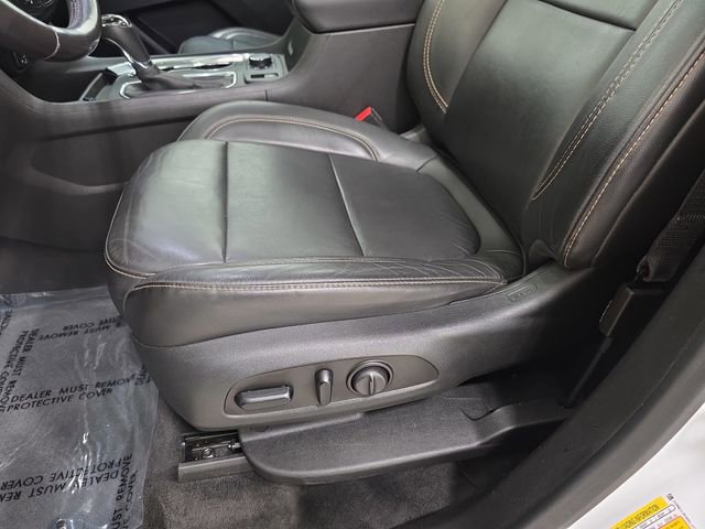 Used 2020 Chevrolet Traverse RS image 29