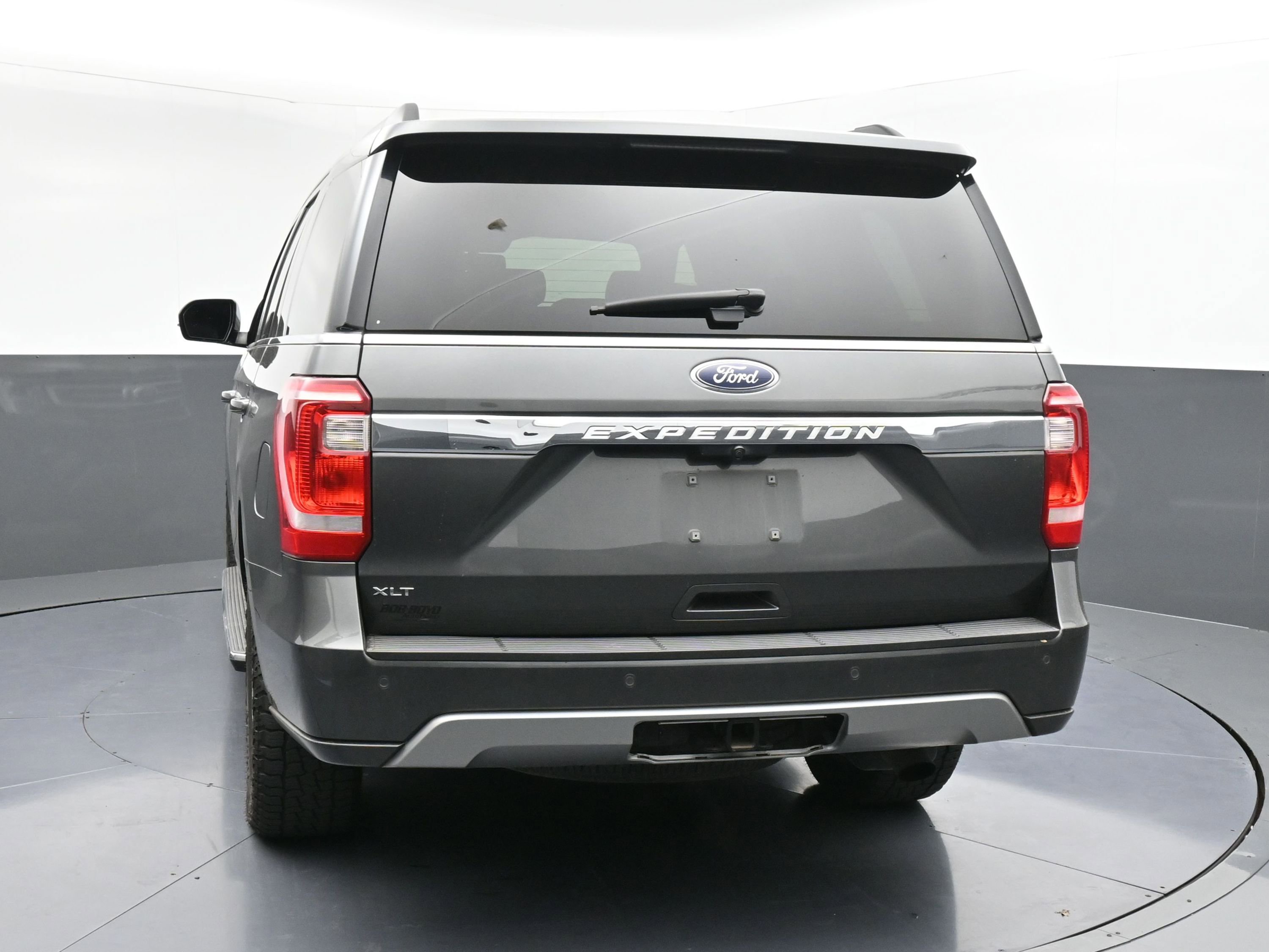 Used 2019 Ford Expedition XLT w/ Equipment Group 202A image 7