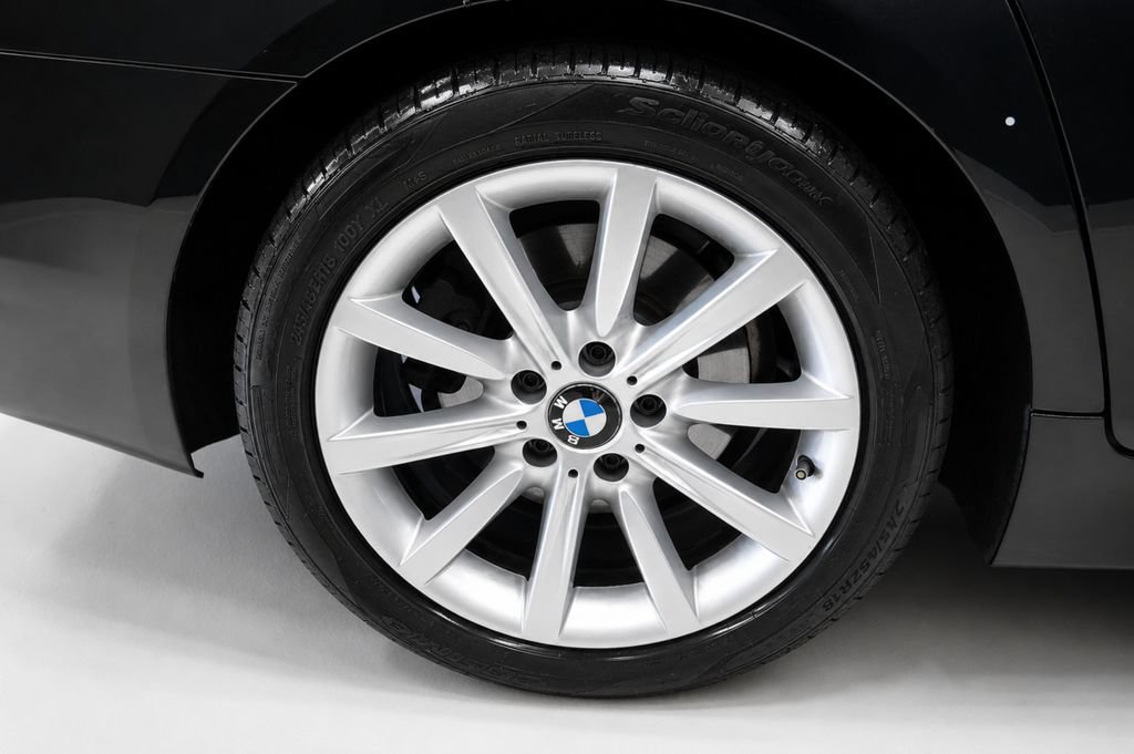 Used 2015 BMW 535i xDrive Sedan AWD/4WD image 10