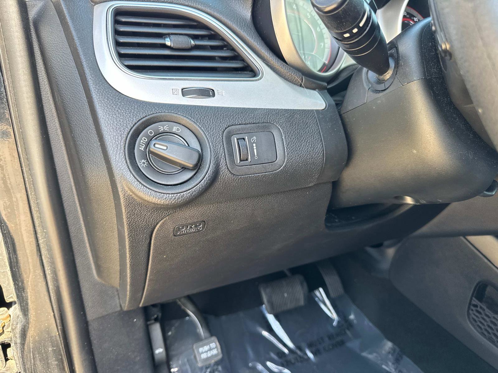 Used 2018 Dodge Journey SE FWD image 28
