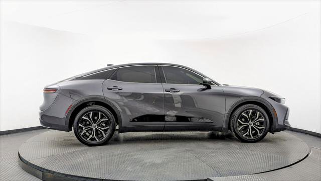 Used 2024 Toyota Crown XLE image 8