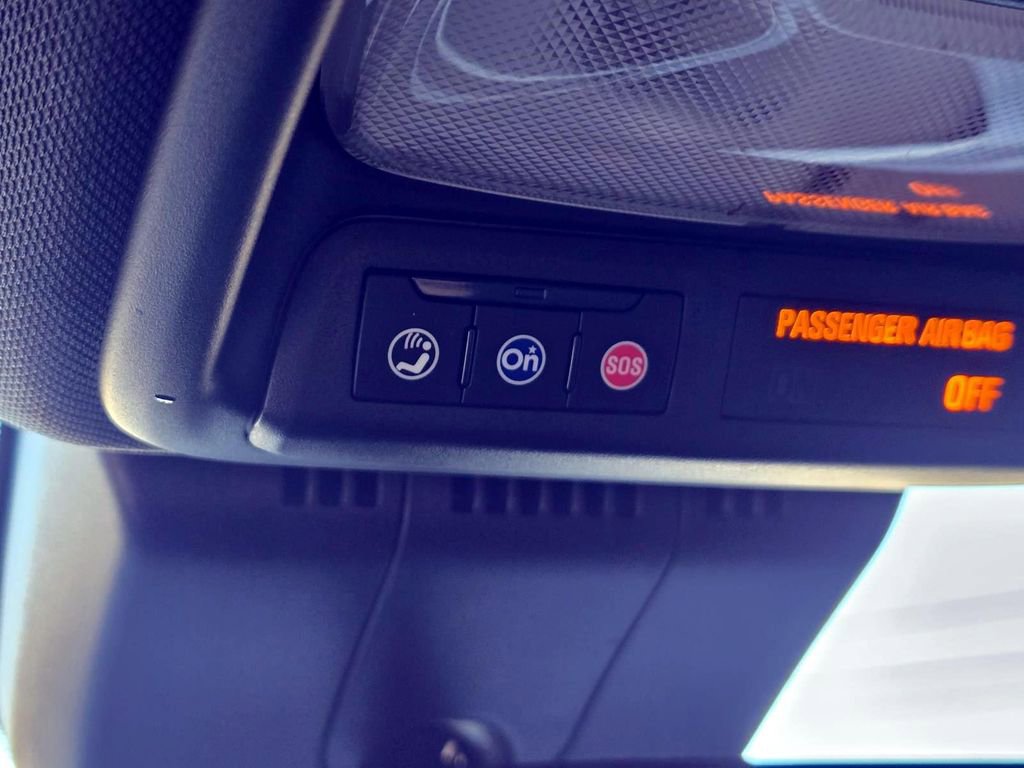 Used 2023 Chevrolet Colorado W/T image 19