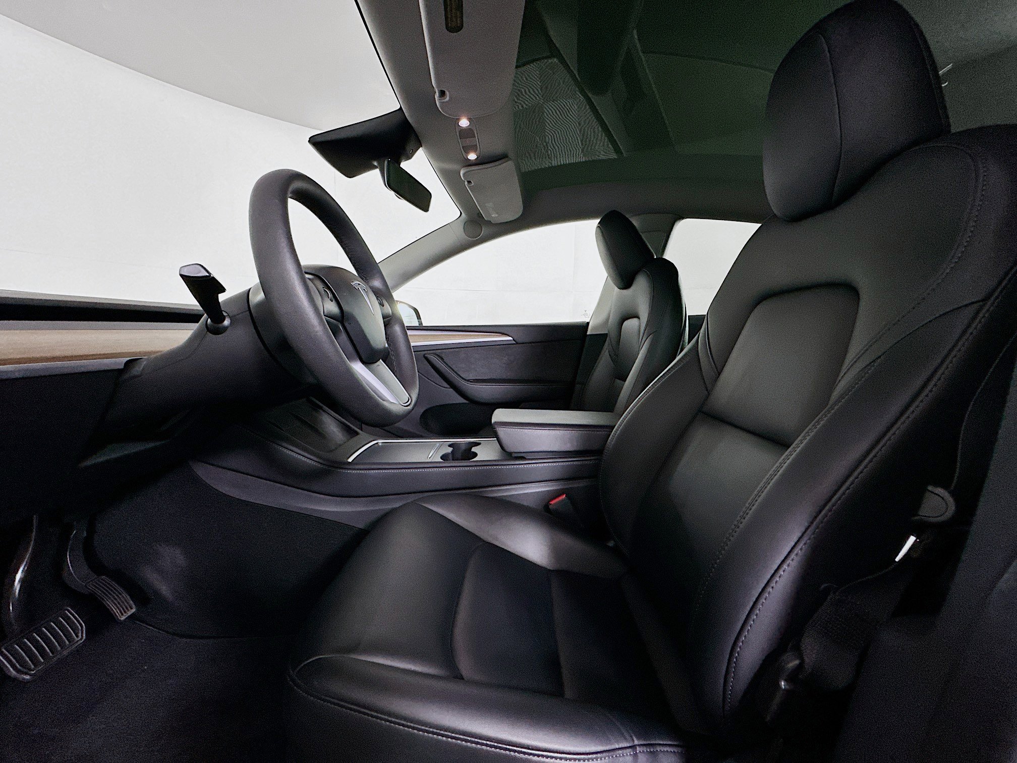 Used 2023 Tesla Model Y Long Range image 13