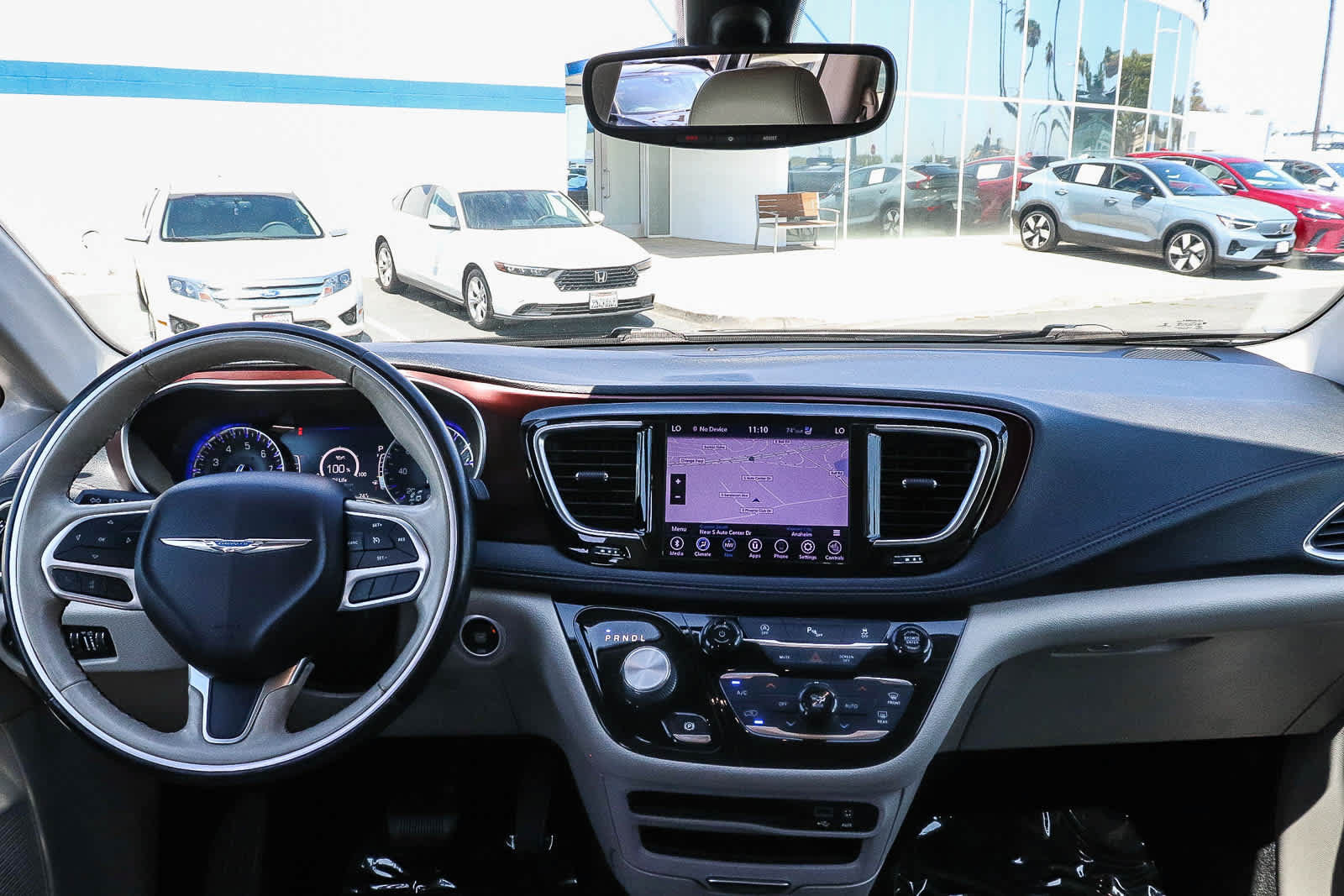 Used 2019 Chrysler Pacifica Limited FWD image 17