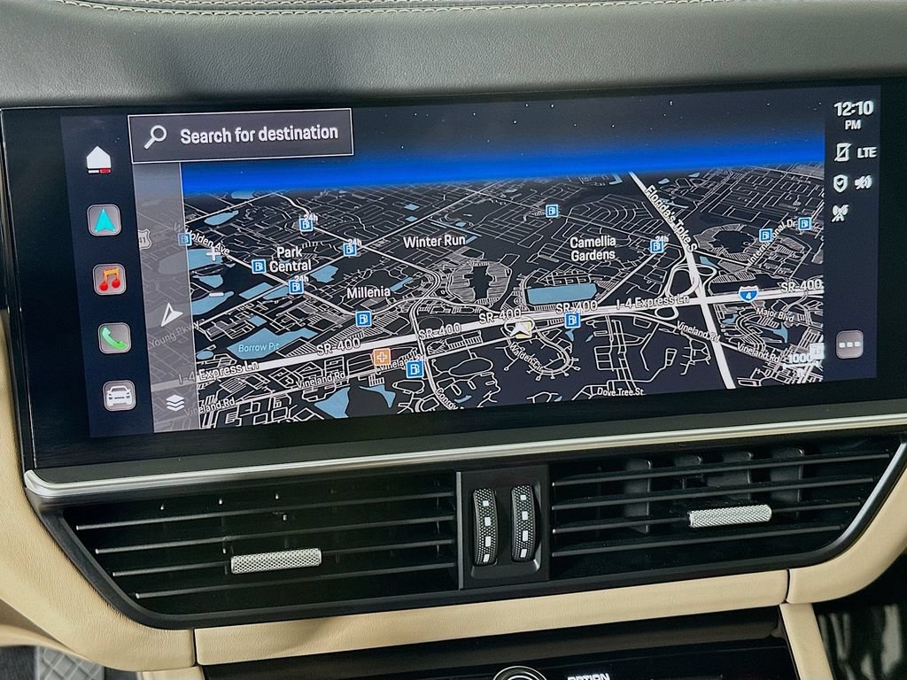 Certified 2023 Porsche Cayenne AWD/4WD image 16
