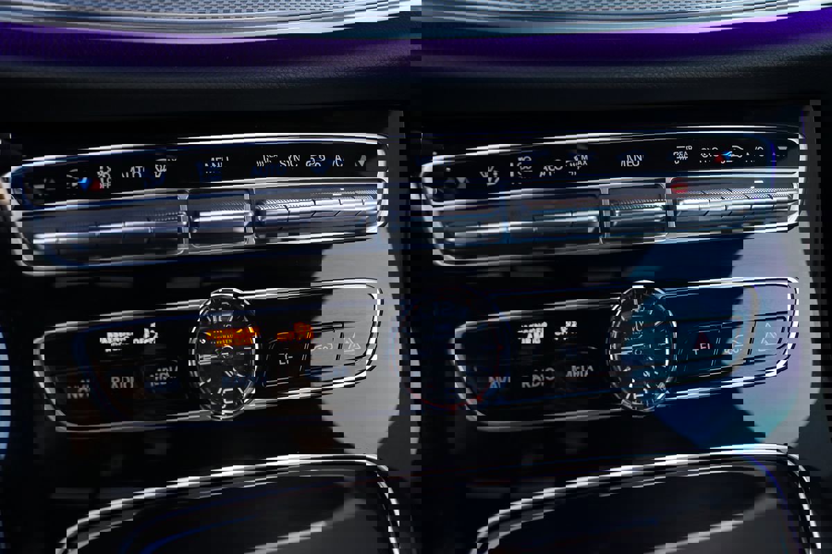 Used 2018 Mercedes-Benz E 63 AMG S image 35