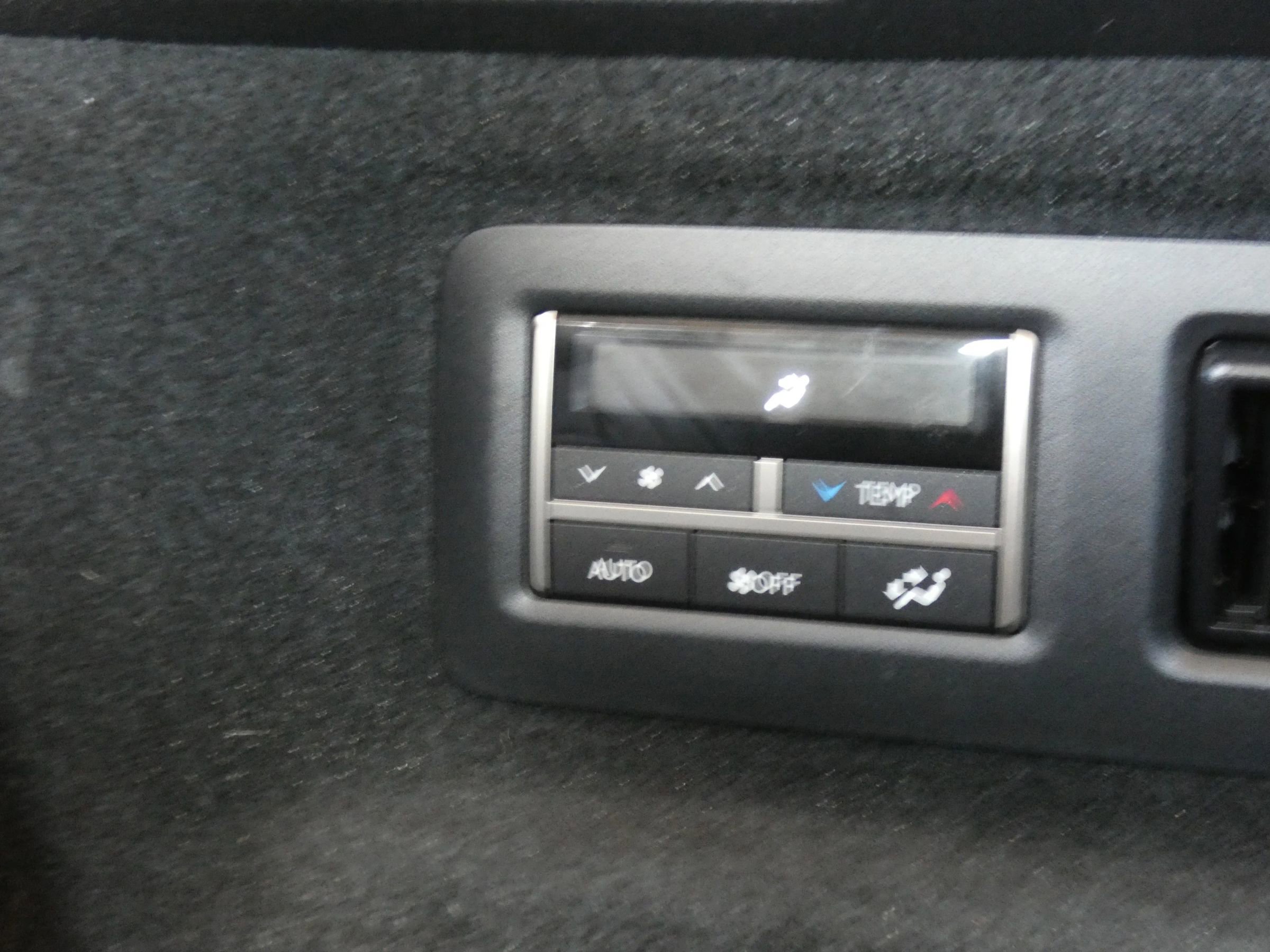 Used 2020 Lexus RX 350L FWD w/ Premium Package image 43